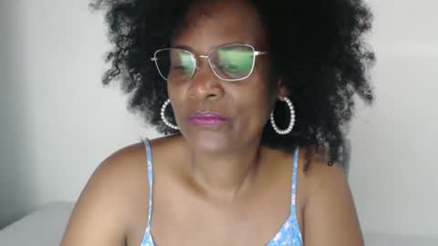 luxa online show from January 19, 1:22 pm