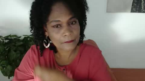 luxa online show from May 10, 9:17 pm