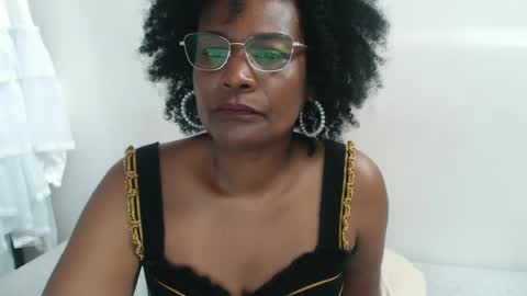 luxa online show from January 13, 6:05 pm