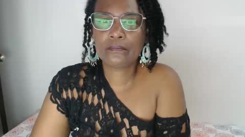 luxa online show from January 26, 1:25 pm