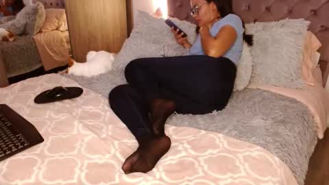 Rouss marie henao  online show from October 11, 9:47 am