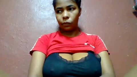 rovaelyah online show from May 14, 2:39 am