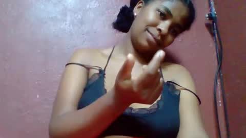 rovaelyah online show from May 1, 4:27 am