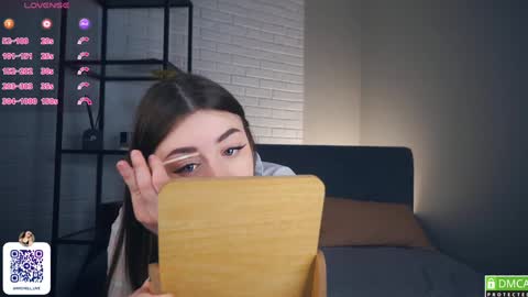Michelle online show from December 17, 4:23 am