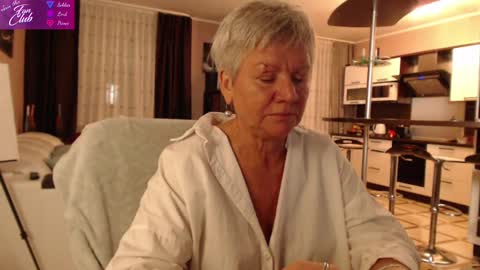 Roxana online show from December 14, 4:08 pm