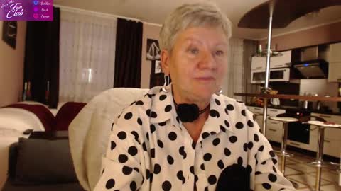 Roxana online show from December 29, 1:38 pm