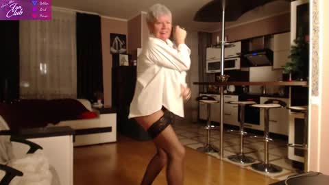 Roxana online show from December 17, 3:06 pm