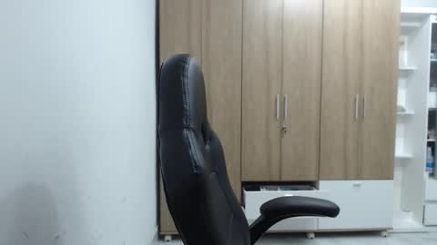 Roxana online show from December 3, 4:48 am