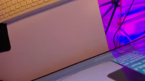 Roxane online show from March 20, 9:25 am