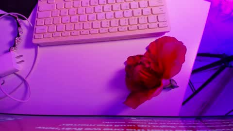 Roxane online show from March 25, 8:06 am