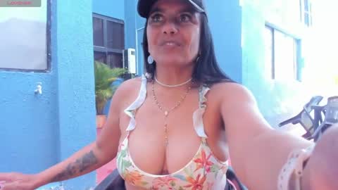  Roxanna  online show from May 24, 1:21 pm