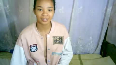 roxanne_98 online show from January 22, 3:20 am