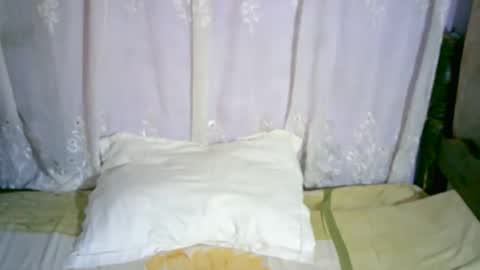 roxanne_98 online show from January 24, 3:32 am