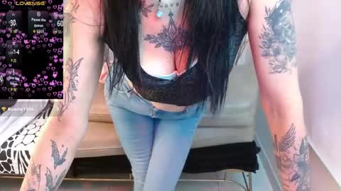 Roxanne online show from May 11, 8:50 pm