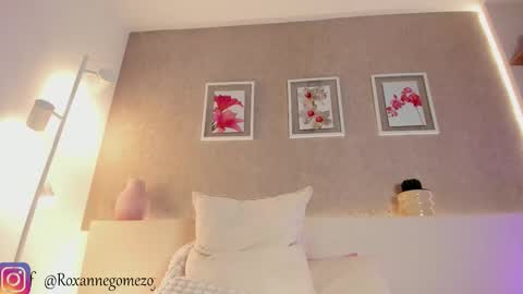 Roxanne Gomez online show from March 6, 1:39 pm