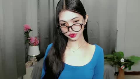 Roxie online show from February 5, 10:22 pm
