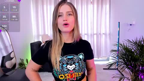  R O X I E  online show from December 17, 3:39 pm