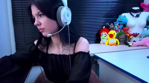 Hana online show from October 17, 1:36 pm