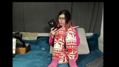 roxihazeleyes online show from January 17, 12:42 pm