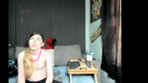 roxihazeleyes online show from March 31, 6:52 pm