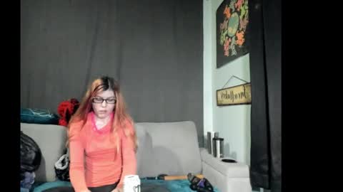 roxihazeleyes online show from October 17, 6:22 pm