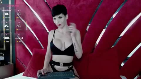 Roxy online show from October 19, 6:32 pm