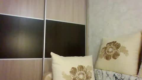 Snapshot of roxxywharton chatting on March 1, 6:24 am Roxxy Wharton online show from March 1, 6:24 am