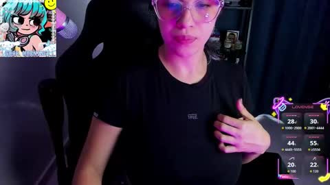 Annah  online show from February 14, 12:07 pm