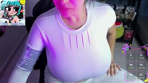 Annah  online show from December 20, 9:35 am