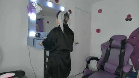 Roxy online show from May 11, 4:58 am
