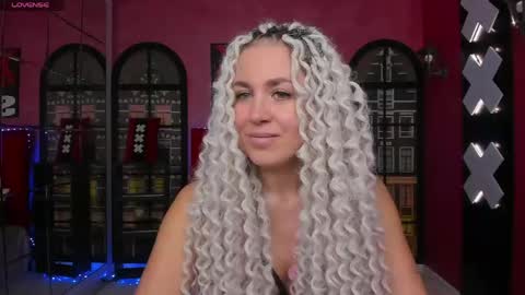 Roxy online show from May 26, 1:27 am