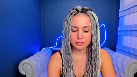 Roxy online show from February 6, 7:01 am