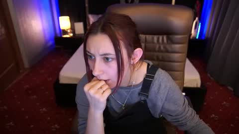 roxy_rayy online show from March 11, 8:09 pm