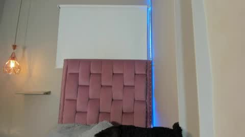 roxy_stone1 online show from May 22, 7:56 pm