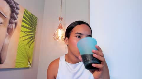 roxy_stone1 online show from May 25, 7:35 pm