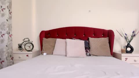 RoxyBigAss online show from May 25, 4:22 am