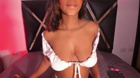 Roxxy Queen online show from March 17, 11:47 am