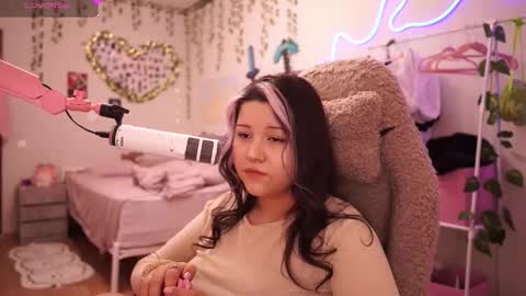 roxysuh online show from February 21, 8:15 am