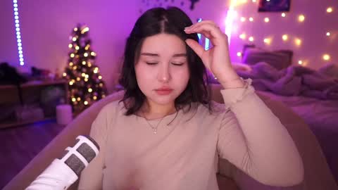 roxysuh online show from December 24, 9:39 am