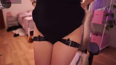 roxysuh online show from May 24, 8:57 am