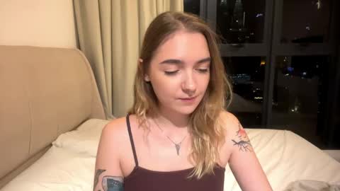 Roxy online show from May 19, 2:24 pm