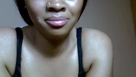 royalseductress online show from March 21, 7:52 pm