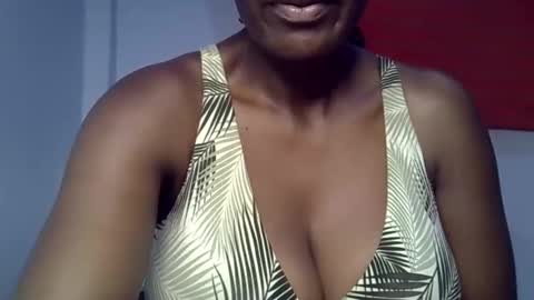 rozie34 online show from March 3, 6:58 pm