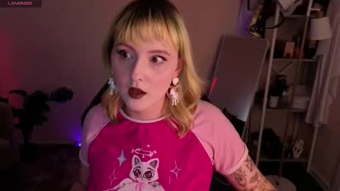 Roziett online show from March 26, 9:11 am