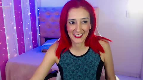 ruby_your_milf online show from May 22, 8:07 pm