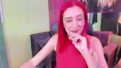 ruby_your_milf online show from May 26, 8:19 pm