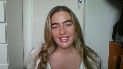 rubyredxxxoxxx online show from February 19, 2:38 pm