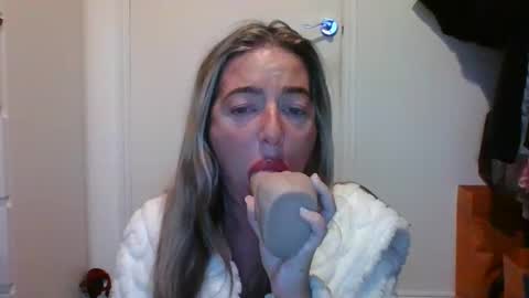 rubyredxxxoxxx online show from December 23, 8:29 am