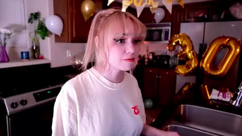 Lady online show from May 10, 3:08 am