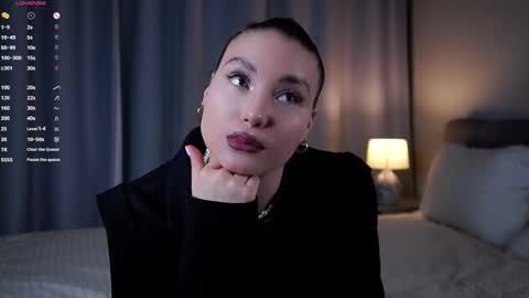 Emma online show from October 8, 1:37 pm